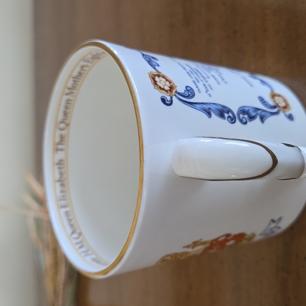 Aynsley Bone China Mug Queen Mother's 80th Birthday 1980 - Picture 3 of 8